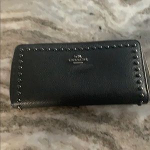 Beautiful coach wallet leather like new ❤️